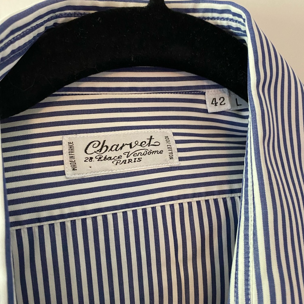 Cbarvet Dress shirt. Navy pinstriped.